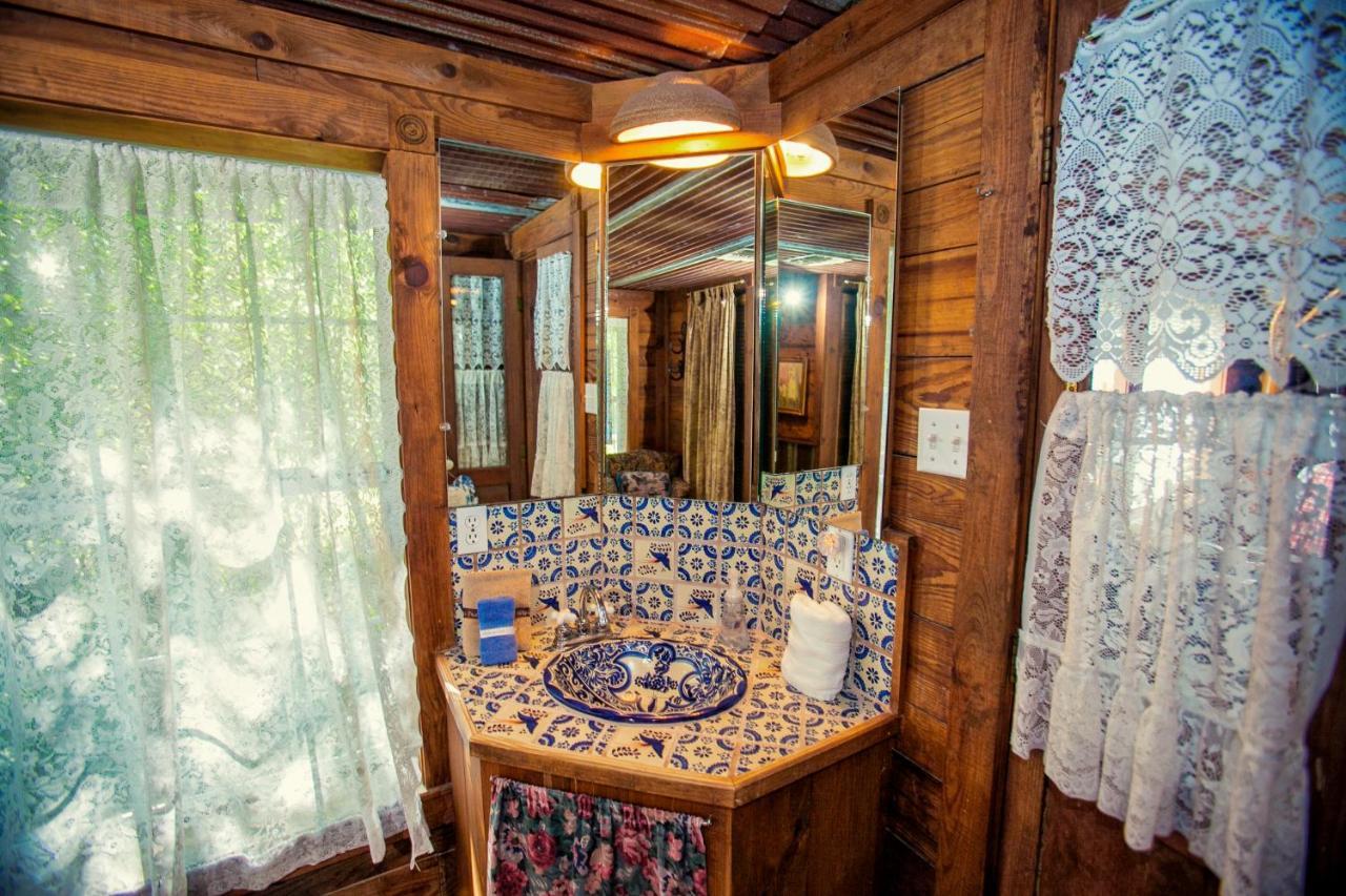 محطة كوليج 7F Lodge And Events المظهر الخارجي الصورة