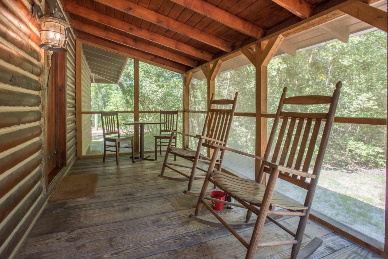 محطة كوليج 7F Lodge And Events المظهر الخارجي الصورة
