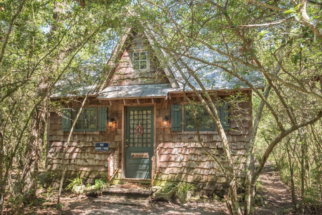محطة كوليج 7F Lodge And Events المظهر الخارجي الصورة