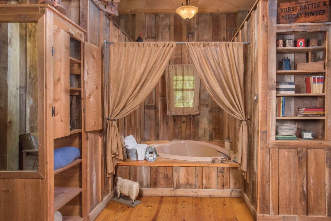 محطة كوليج 7F Lodge And Events المظهر الخارجي الصورة