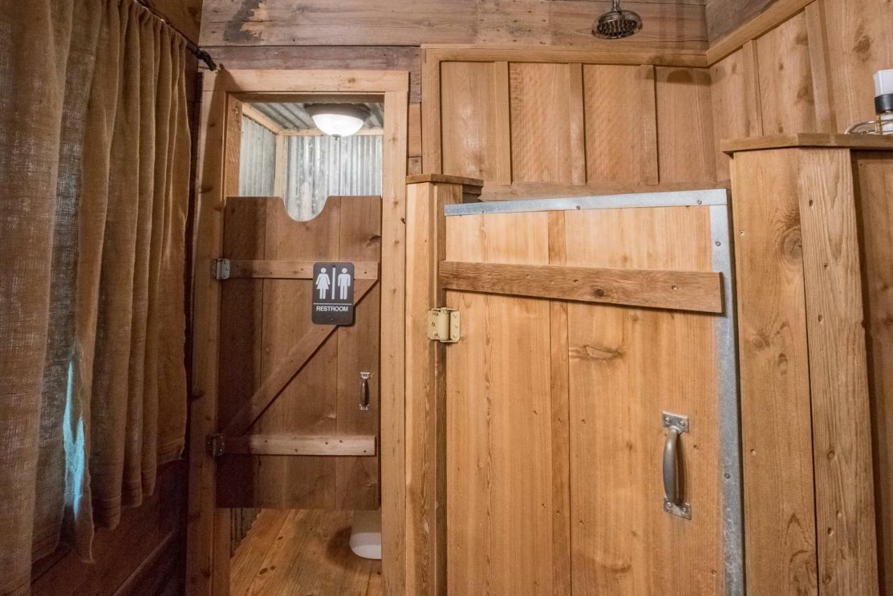 محطة كوليج 7F Lodge And Events المظهر الخارجي الصورة