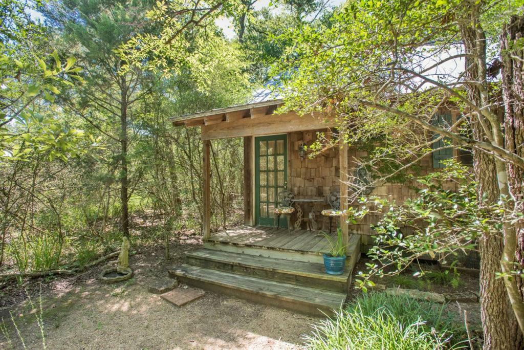 محطة كوليج 7F Lodge And Events المظهر الخارجي الصورة